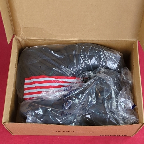 Mens Reebok Black Chukka Boots Size 11 M  NIB - Picture 10 of 10